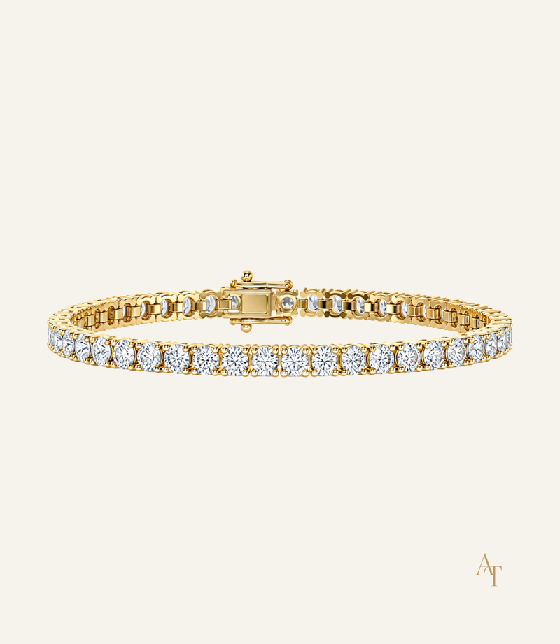 9kt Yellow Gold Tennis Bracelet set with 7.00 ct Lab-Grown Diamonds